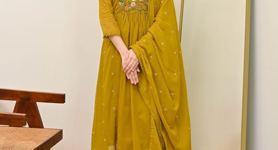 Elegant Salwar Suits for Diwali That Look Festive and Feel Effortless
