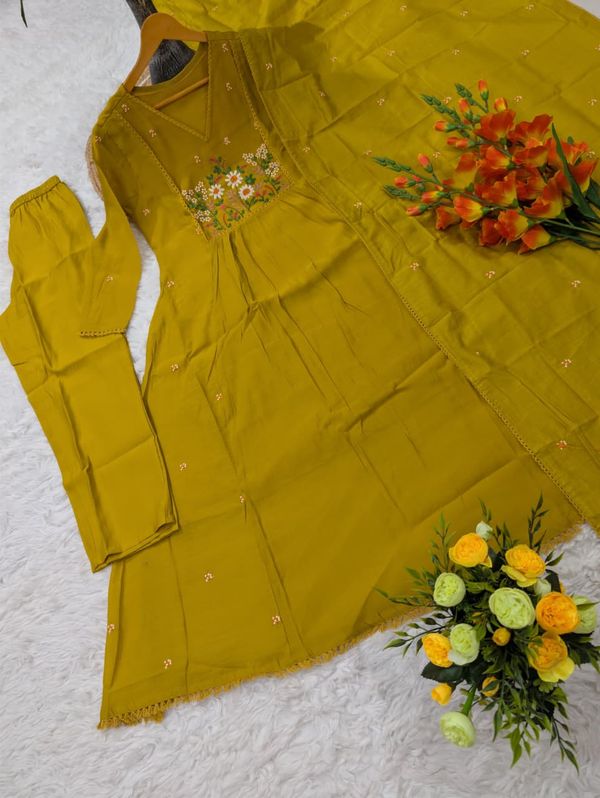 Mustard Embroidered Chanderi Kurta Set for Women - Varnavi.