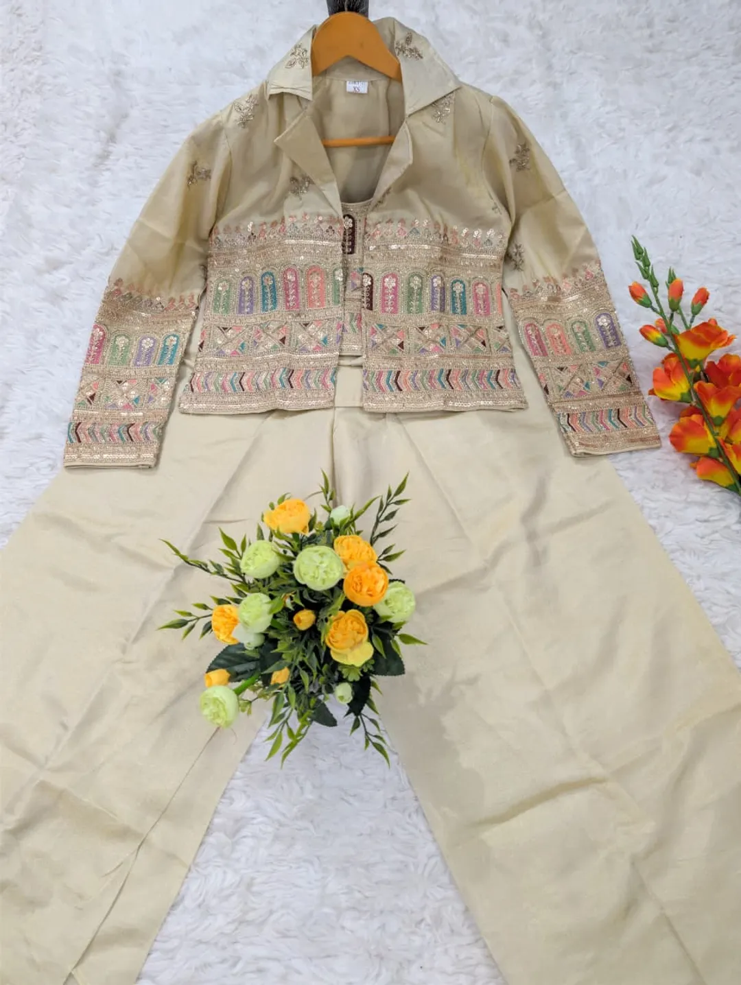 Women’s Embroidered Crop Top & Jacket Palazzo Set | Varnavi