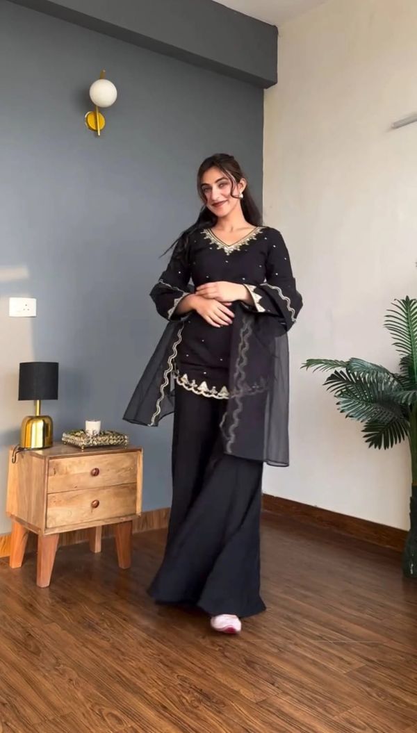 Black Heavy Silk Crepe Kurta Set with Sequence Embroidery