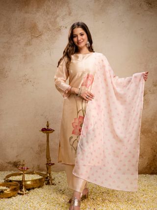 Peach Assam Silk Kurta Set with Printed Organza Dupatta