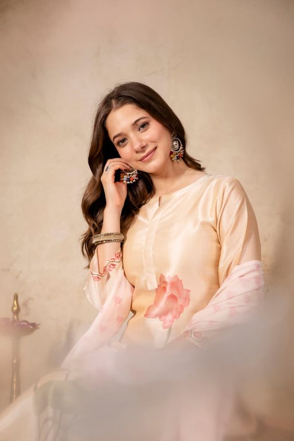 Peach Assam Silk Kurta Set with Printed Organza Dupatta