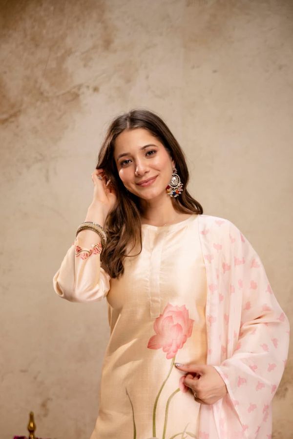 Peach Assam Silk Kurta Set with Printed Organza Dupatta