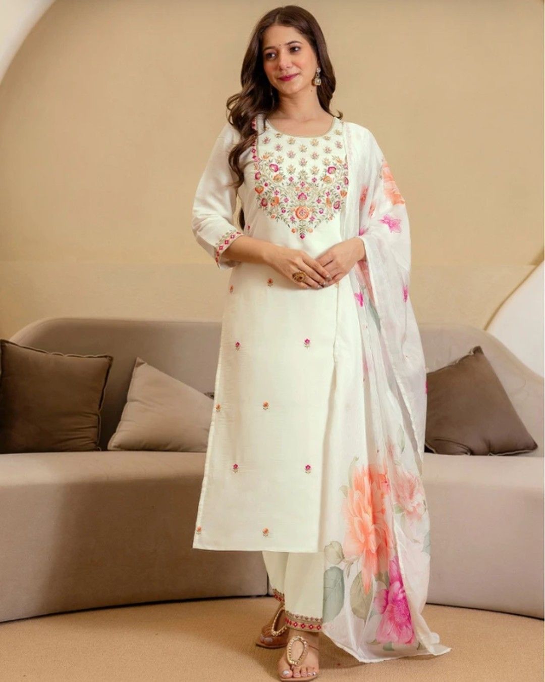 White Chanderi Kurta Set with Floral Embroidery and Dupatta