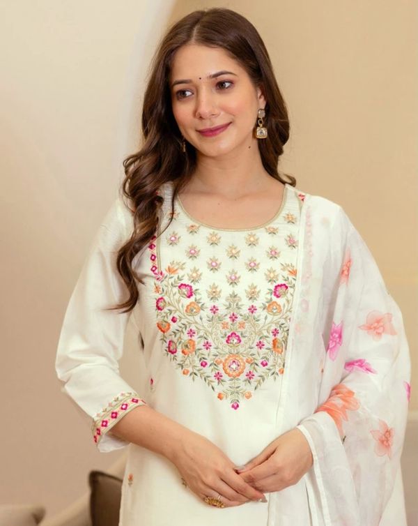 White Chanderi Kurta Set with Floral Embroidery and Dupatta