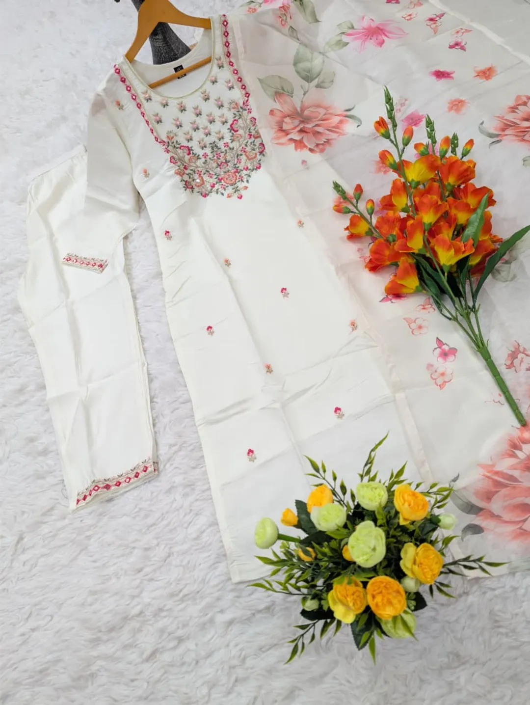 White Chanderi Kurta Set with Floral Embroidery and Dupatta