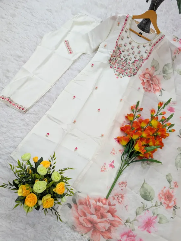White Chanderi Kurta Set with Floral Embroidery and Dupatta