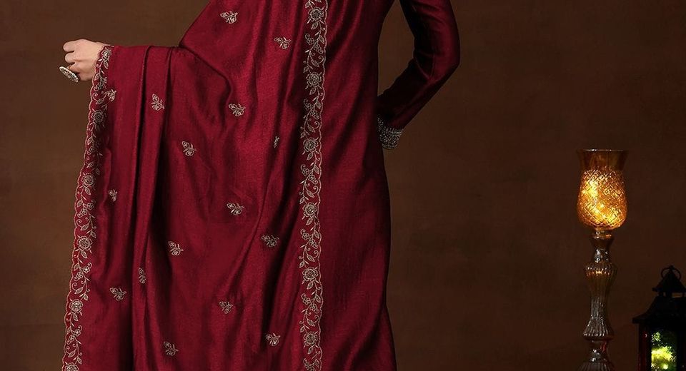 Kutchi-Inspired Salwar Suits for Gujarati Navratri That Move with You