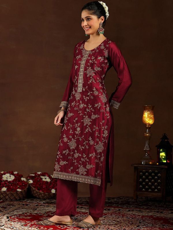 Maroon Vichitra Silk Kurta Set with Elegant Embroidery Work
