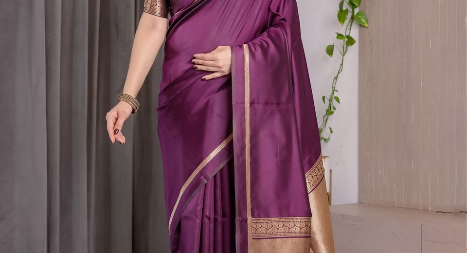Bathukamma 2026: Best Sarees and Traditional Outfits for Women to Wear with Ease
