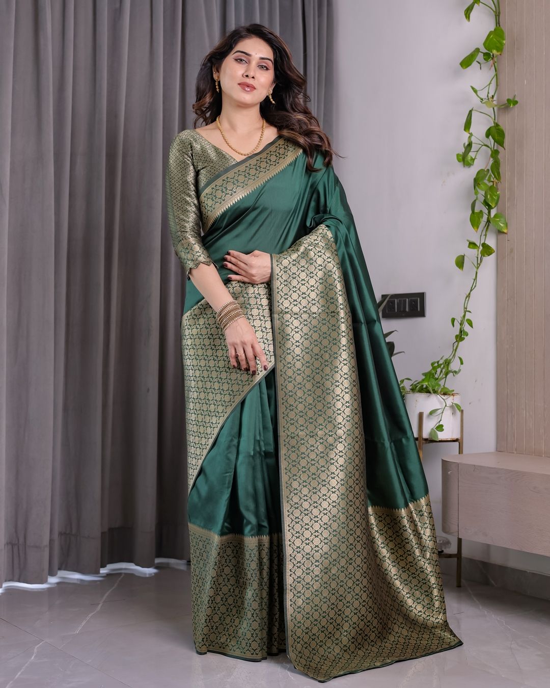 Deep Green Banarasi Soft Silk Saree With Golden Zari Border