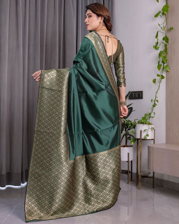 Deep Green Banarasi Soft Silk Saree With Golden Zari Border