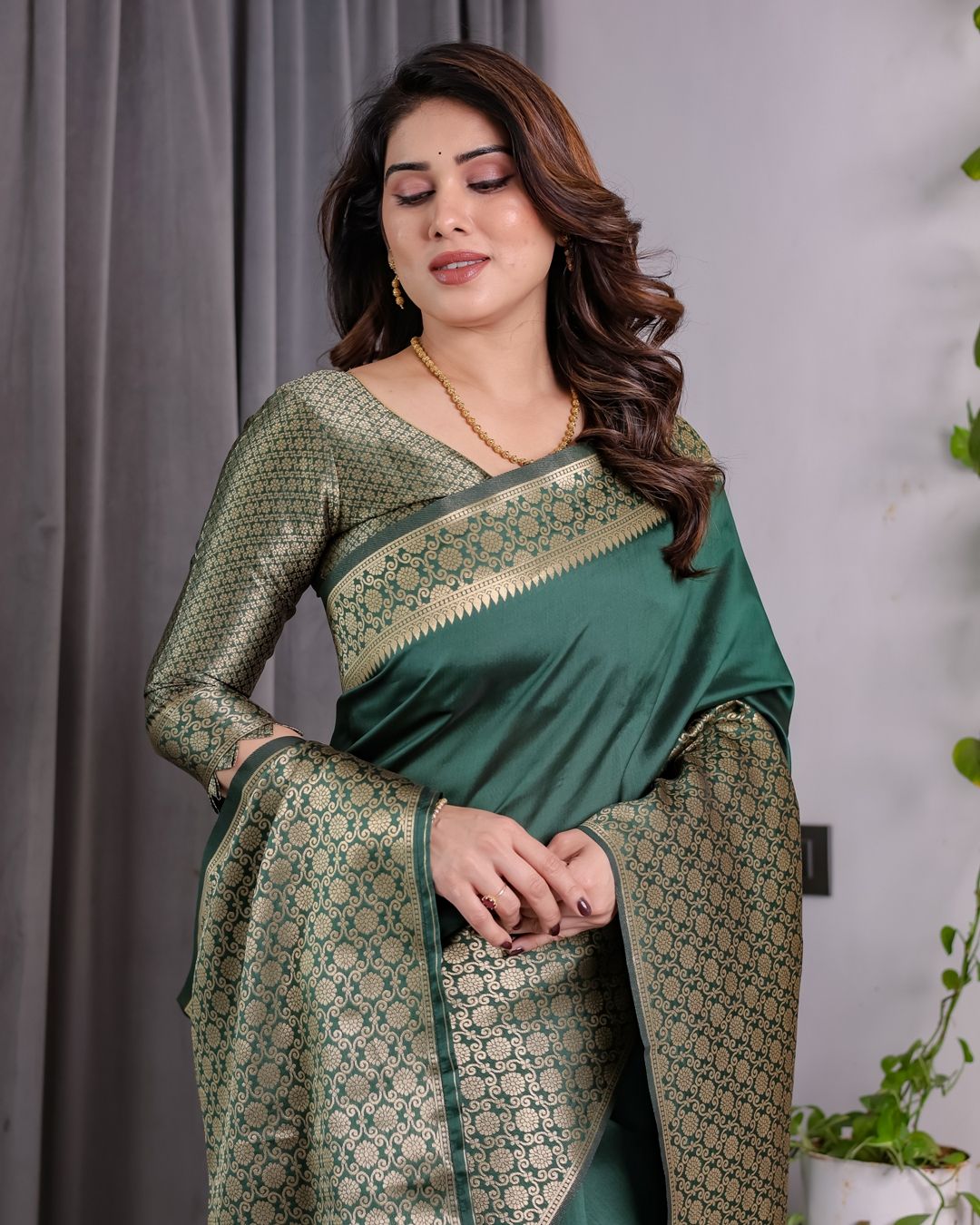 Deep Green Banarasi Soft Silk Saree With Golden Zari Border