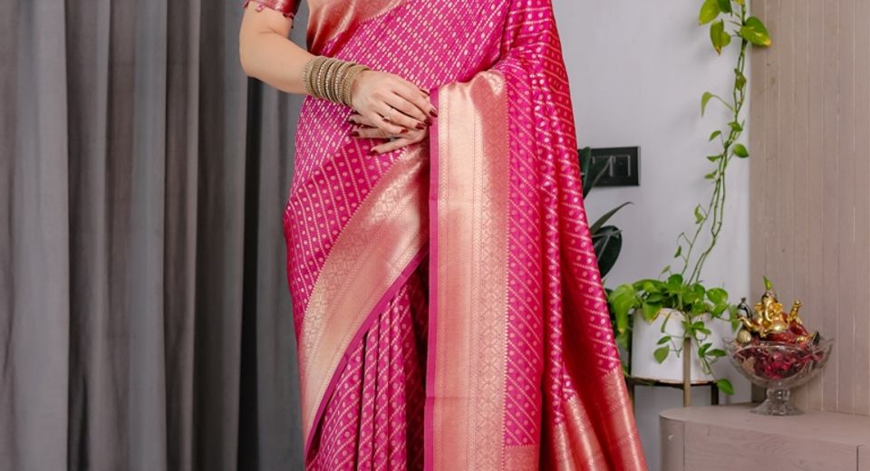 Mysuru Dasara 2026: Best Sarees and Festive Outfits for Women