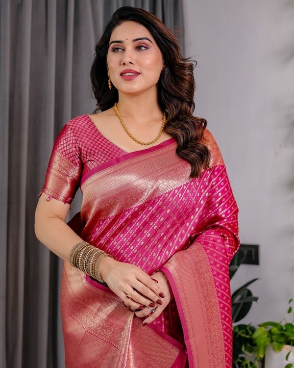 Magenta Banarasi Soft Silk Zari Saree | Varnavi Online