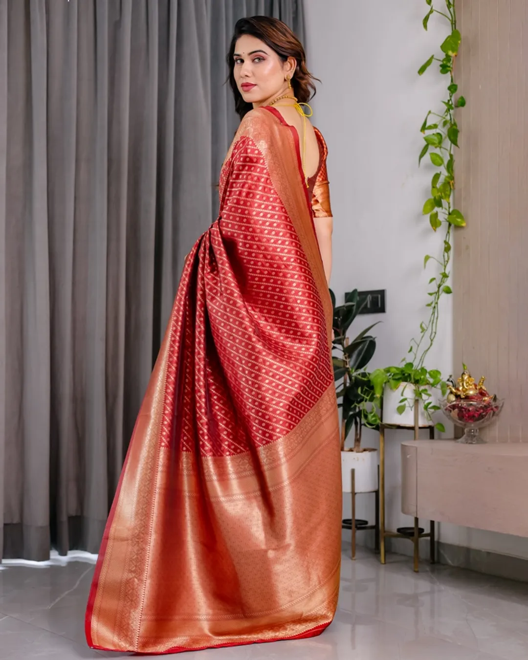 Red Banarasi Soft Silk Zari Saree Online | Varnavi