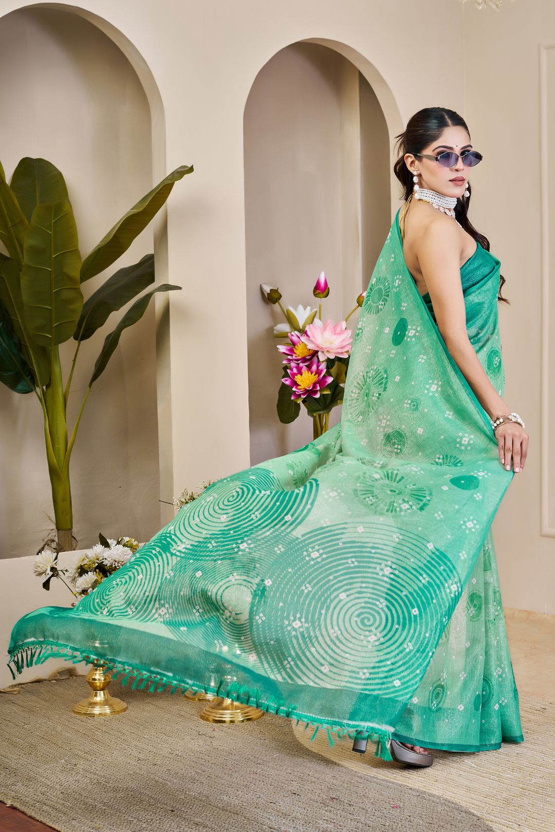Sea Green Tissue Handloom Cotton Saree With Floral Patterns