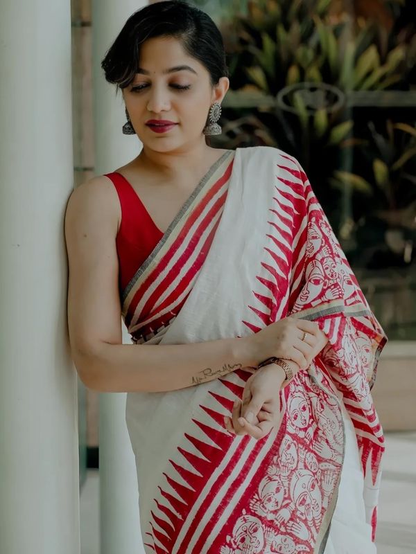 Ivory Red Folk Art Print Linen Cotton Saree