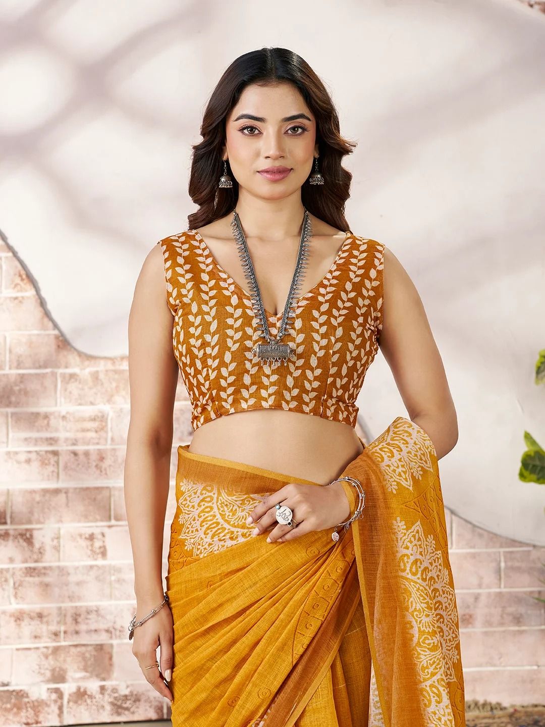VARNAVI Mustard Linen Cotton Floral Printed Saree