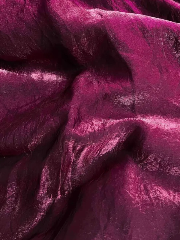 Magenta Fandy Solid Shimmer Saree With Blouse - VARNAVI