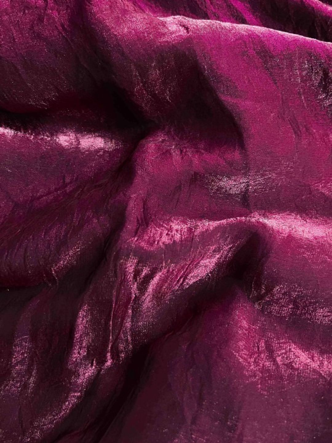 Magenta Fandy Solid Shimmer Saree With Blouse - VARNAVI
