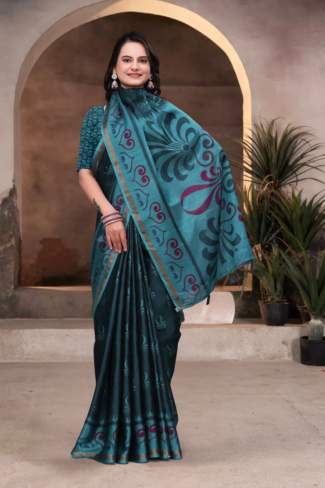 Teal Mal Cotton Woven Saree With Blouse Piece - VARNAVI