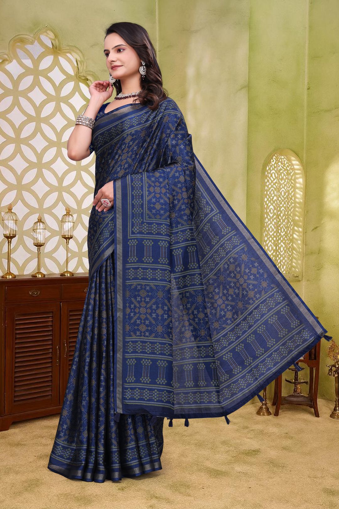 Navy Blue Mal Cotton Woven Saree With Blouse - VARNAVI