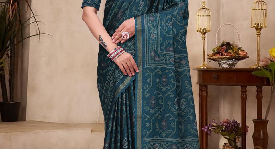How to Choose a Nath for a Traditional Maharashtrian Saree That Looks Balanced