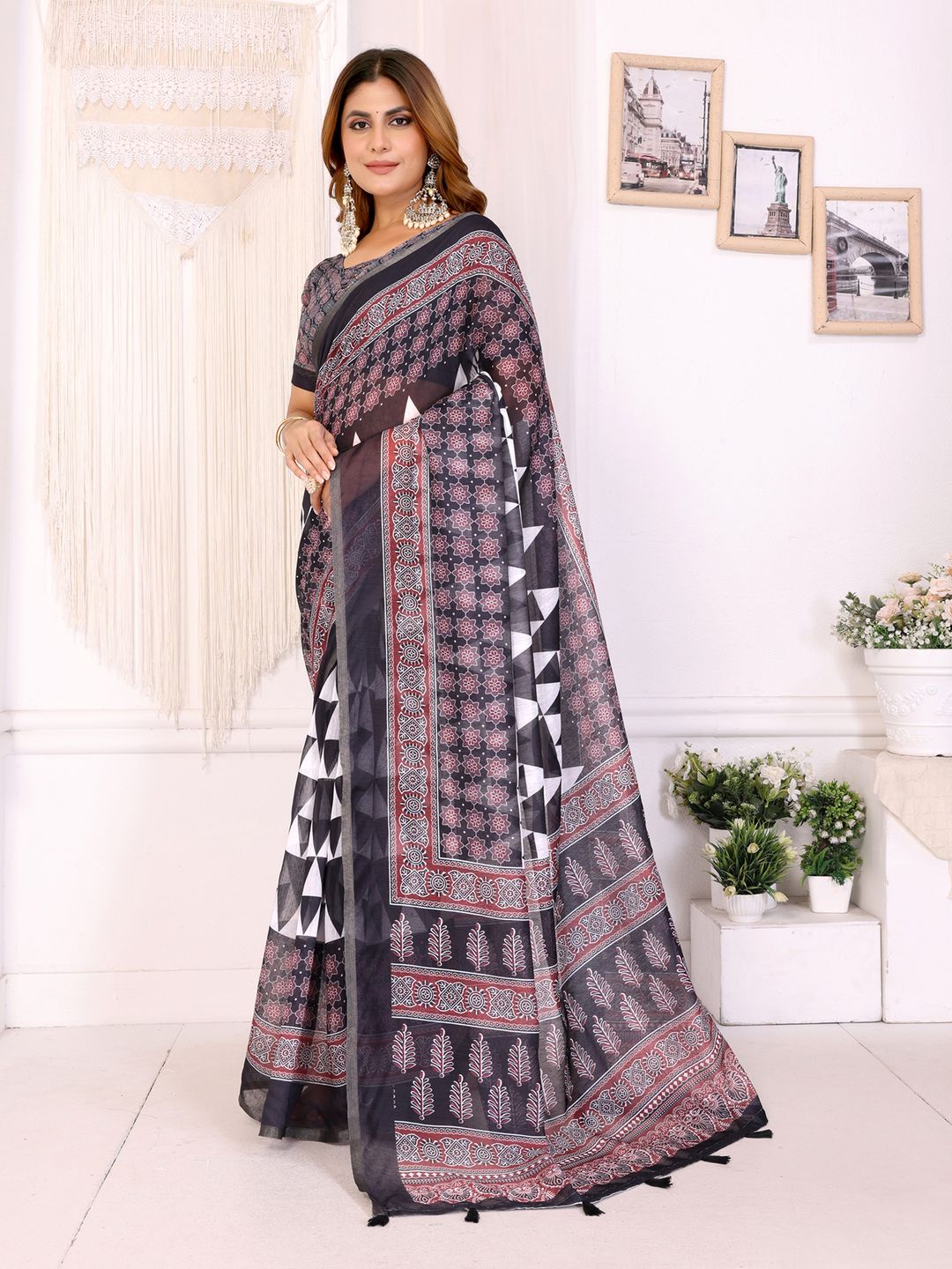 Black Chanderi Cotton Floral Saree with Wine Border Pattern