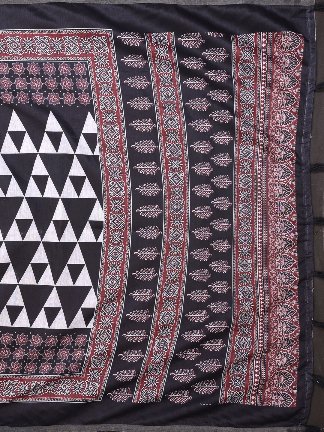 Black Chanderi Cotton Floral Saree with Wine Border Pattern