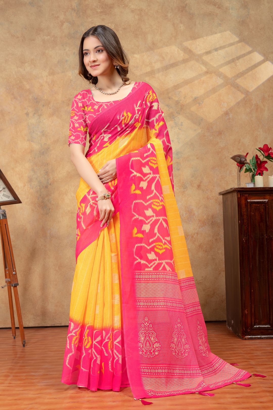 Pink Linen Cotton Floral Woven Saree With Unstitched Blouse