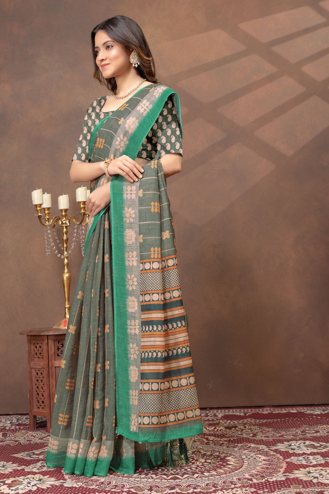 Green Floral Linen Cotton Saree Online | Varnavi Store