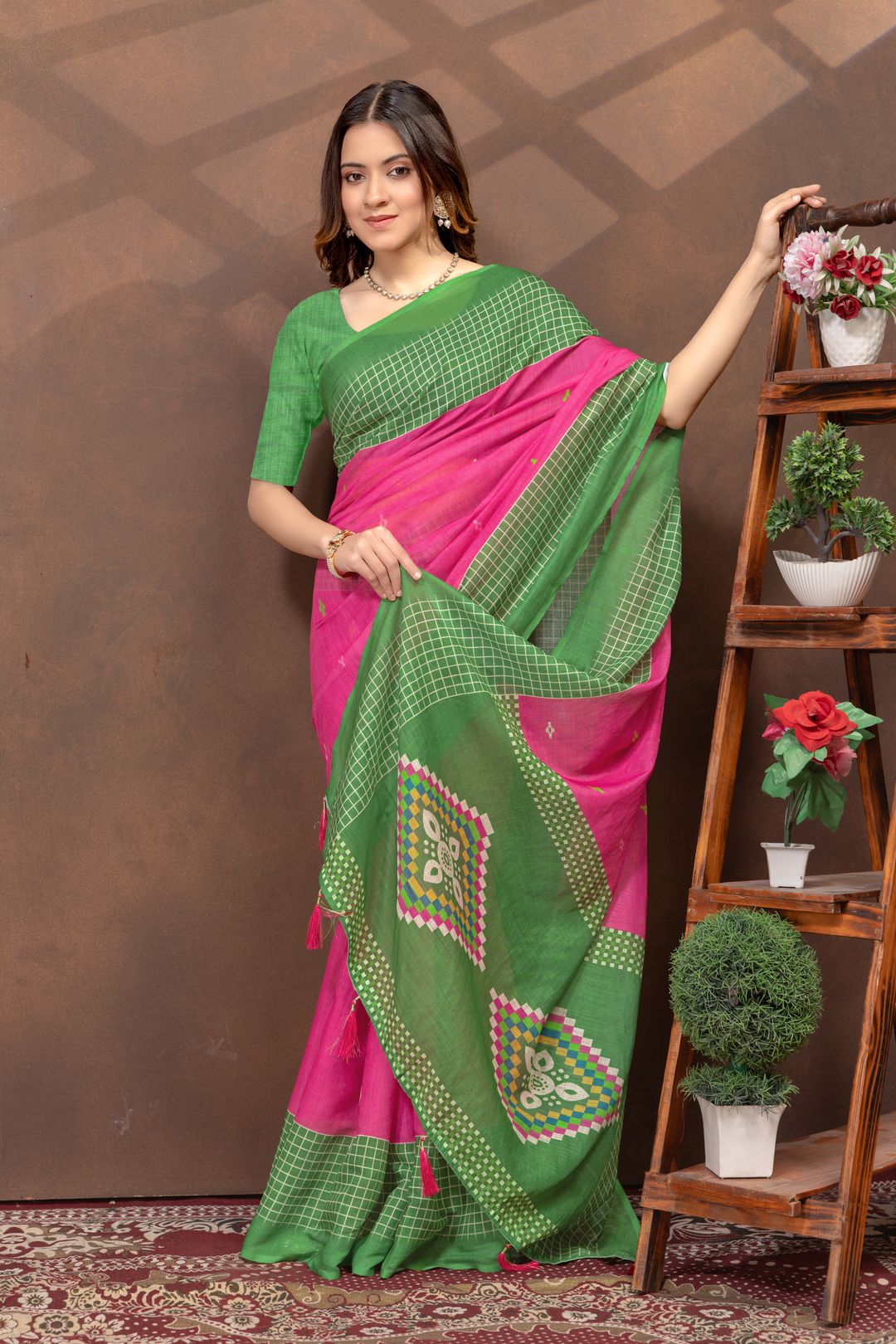 Green Pink Linen Cotton Printed Saree Online | Varnavi