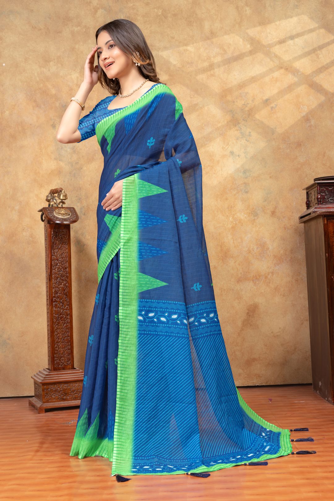 Blue Linen Cotton Printed Saree With Unstitched Blouse
