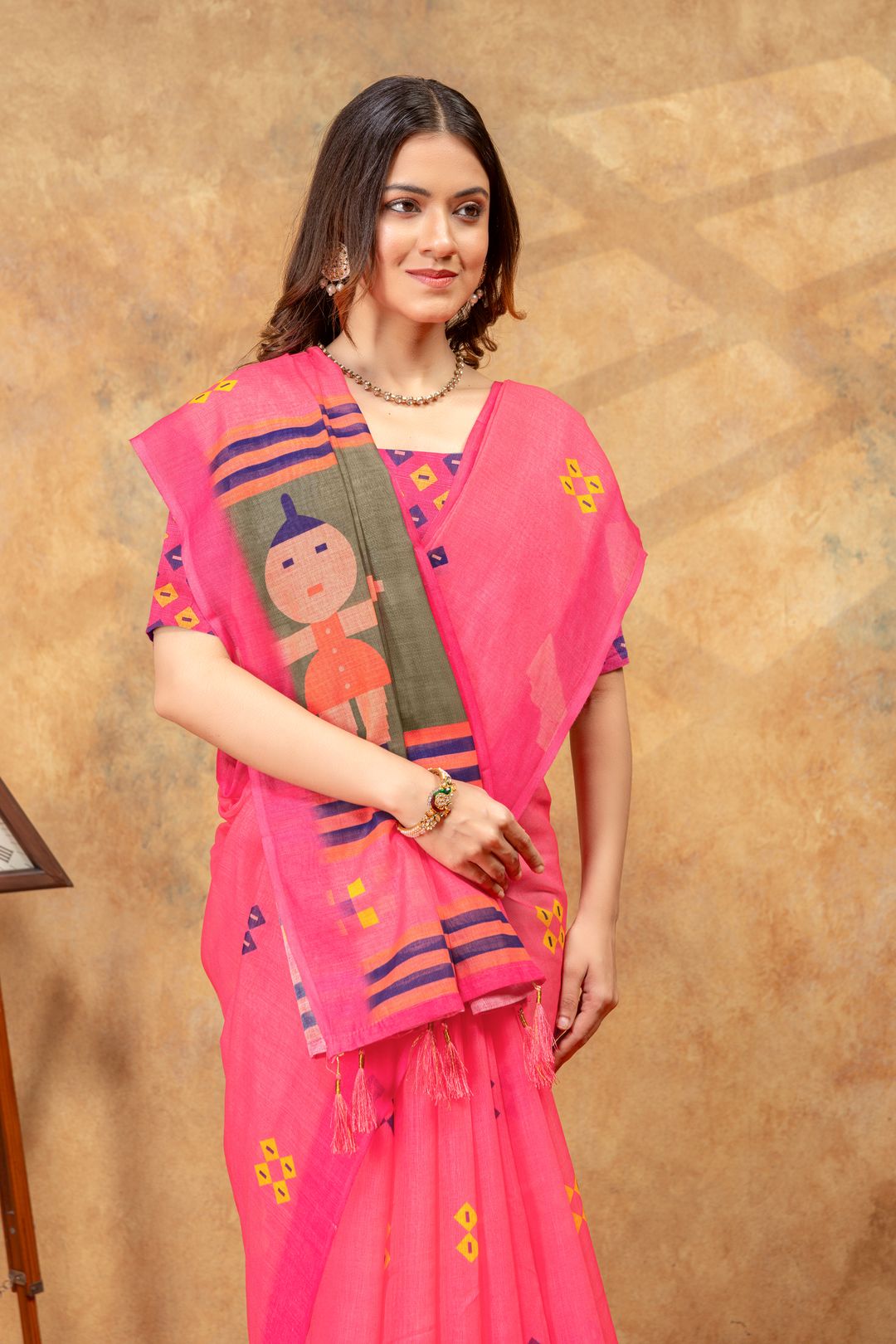 Varnavi Pink Linen Cotton Saree With Artistic Printed Pallu