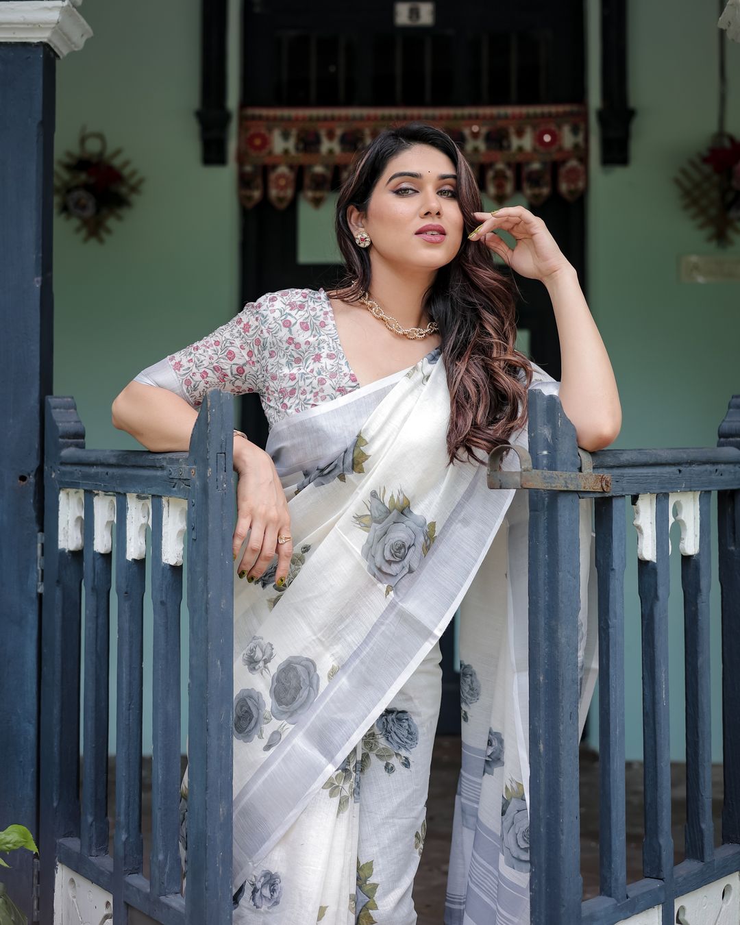 Ivory Linen Cotton Saree with Grey Rose Floral Print