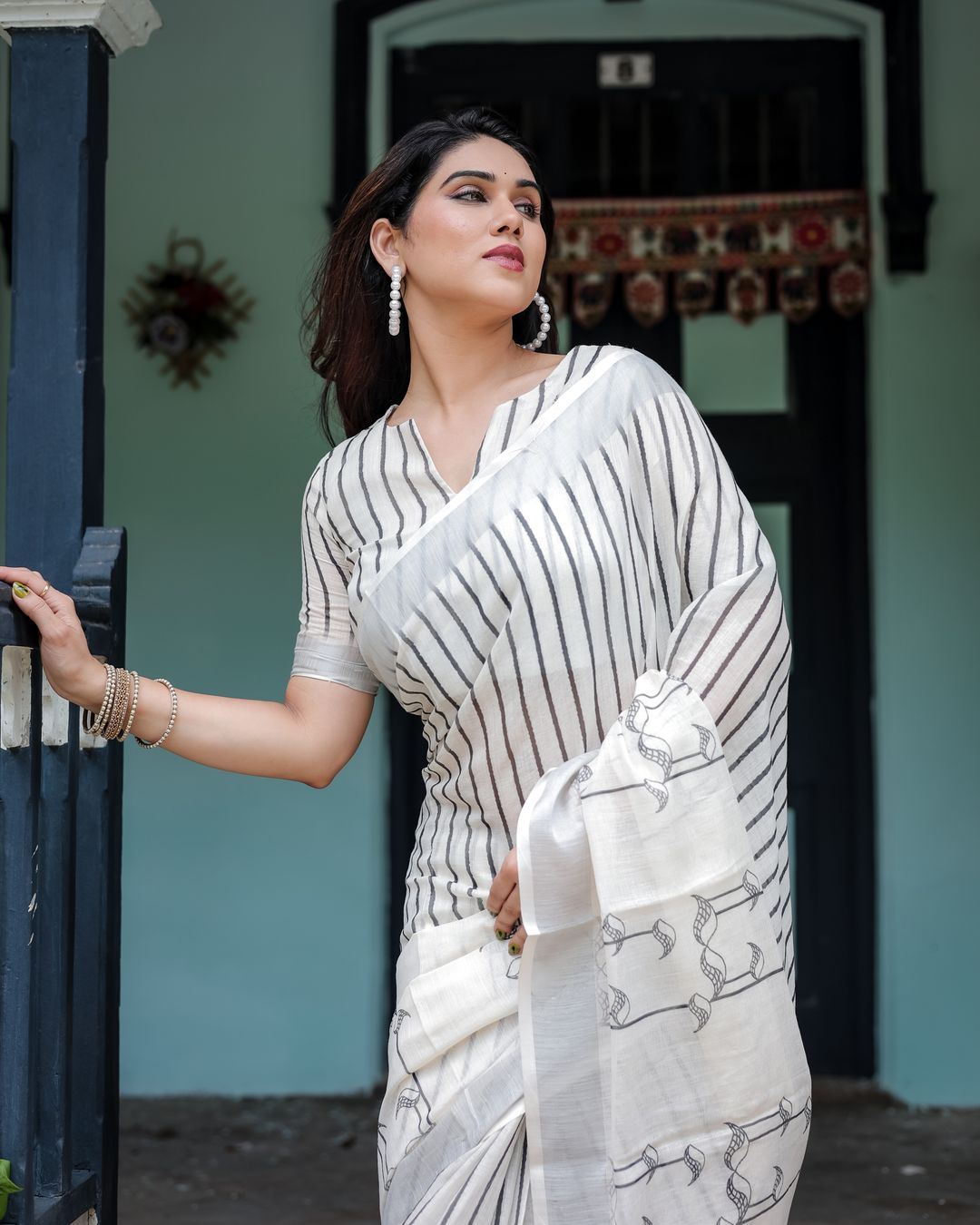 Ivory Linen Cotton Saree with Black Stripe Motif Design
