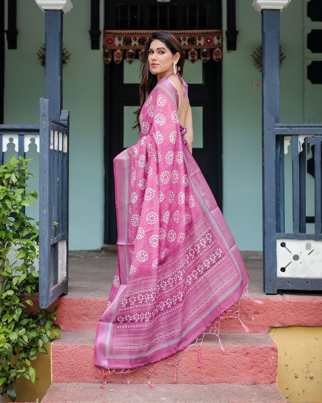 Pink Linen Cotton Saree with Floral Print Border Online