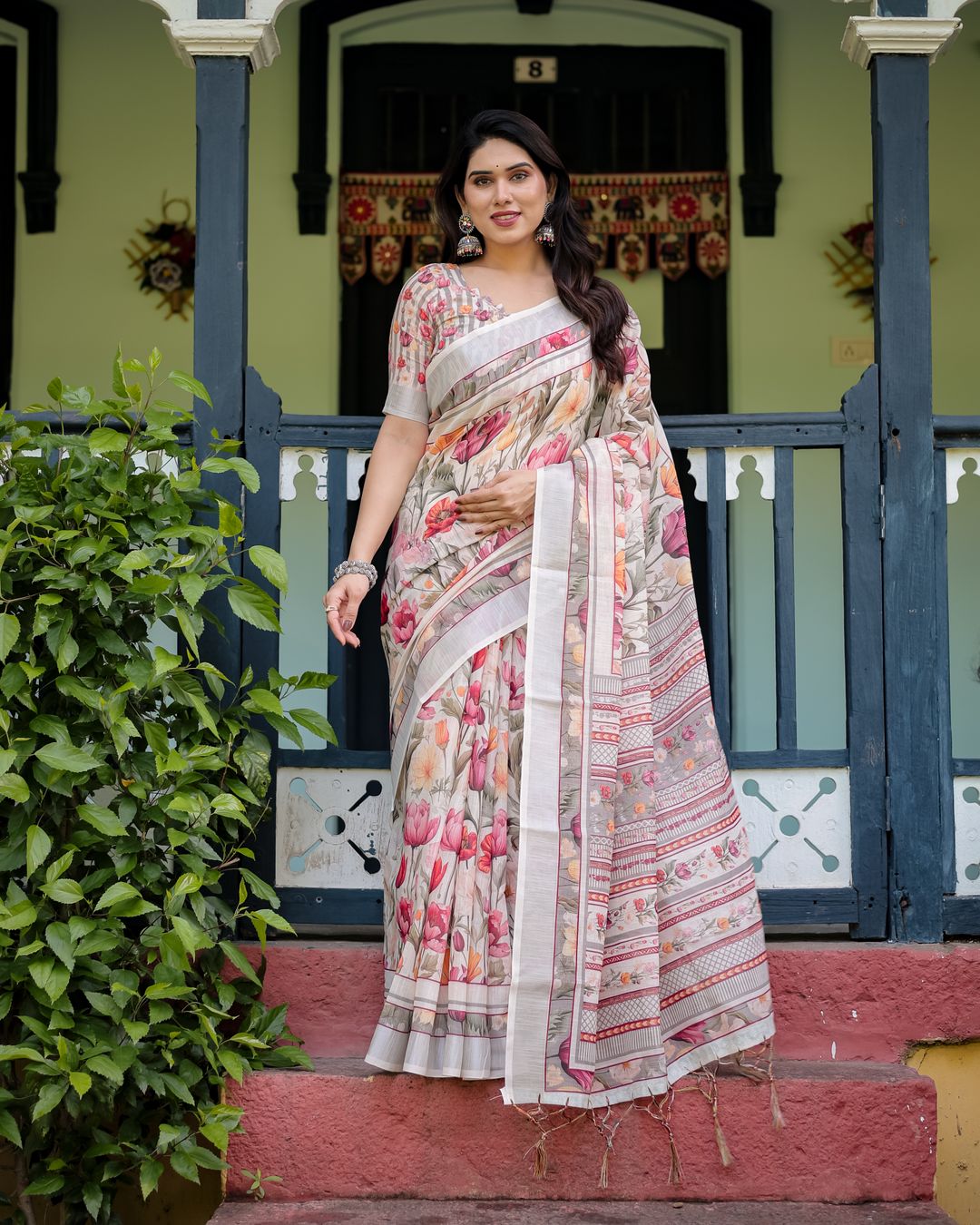 Cream Floral Linen Cotton Saree with Printed Pallu Look