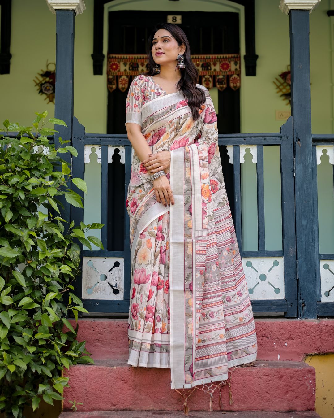 Cream Floral Linen Cotton Saree with Printed Pallu Look