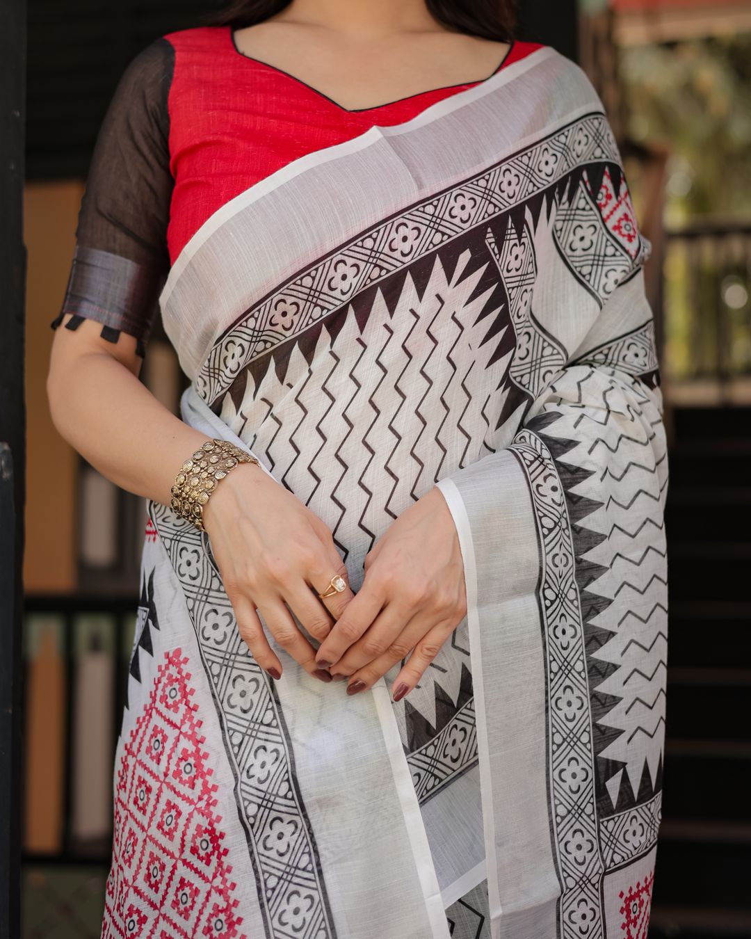 Ivory Linen Cotton Saree with Black Pink Tribal Pattern
