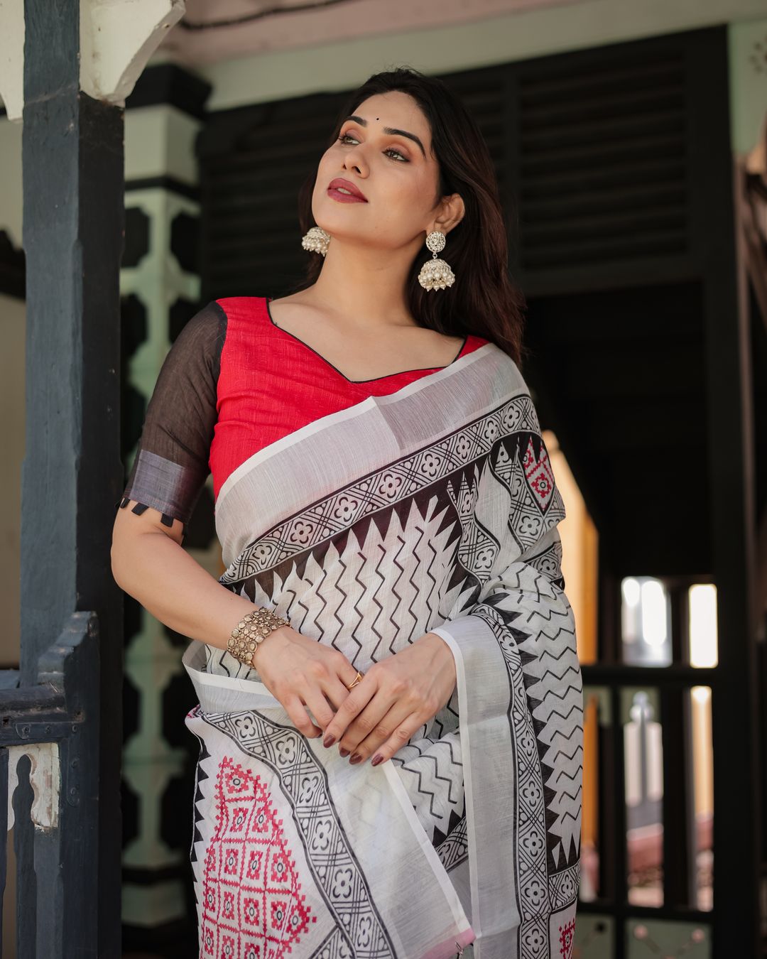 Ivory Linen Cotton Saree with Black Pink Tribal Pattern