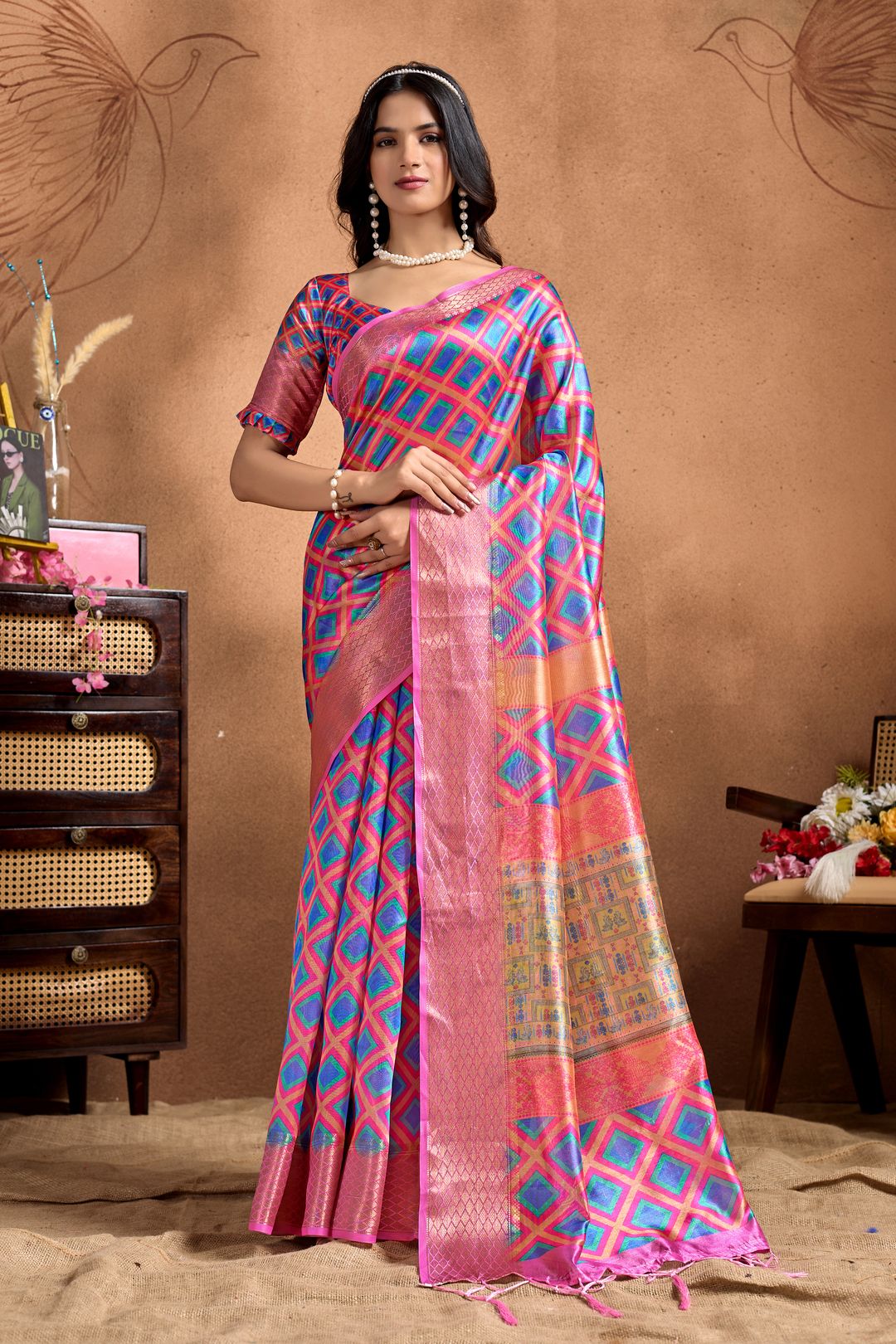 Pink Multicolor Geometric Print Linen Cotton Saree