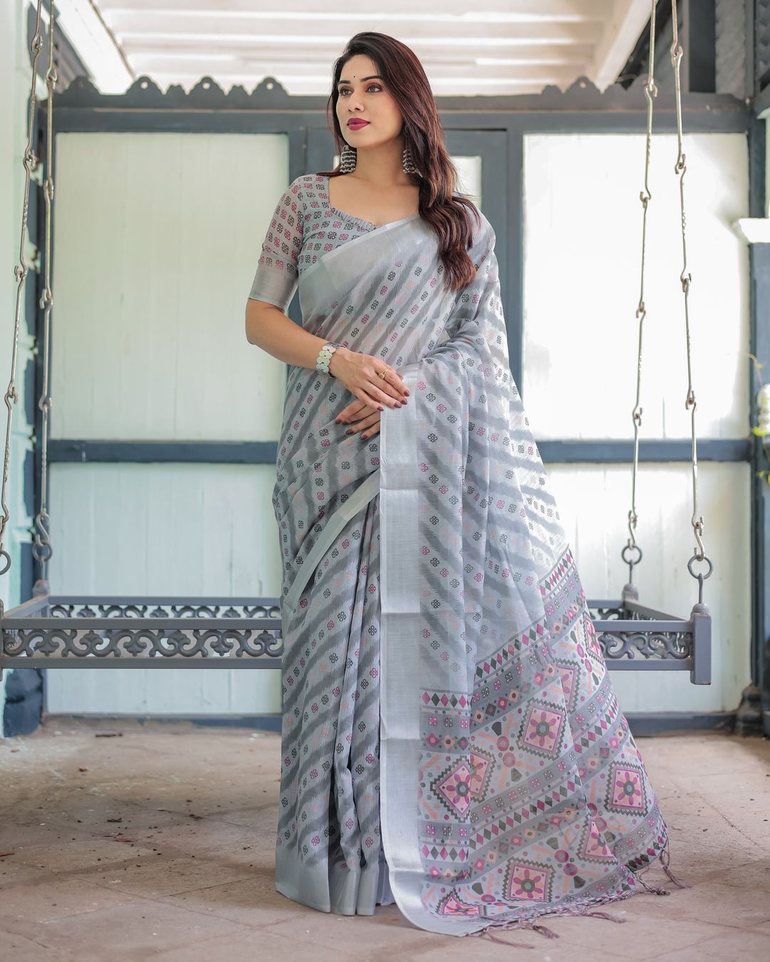 Silver Grey Printed Linen Cotton Saree with Geometric Pallu