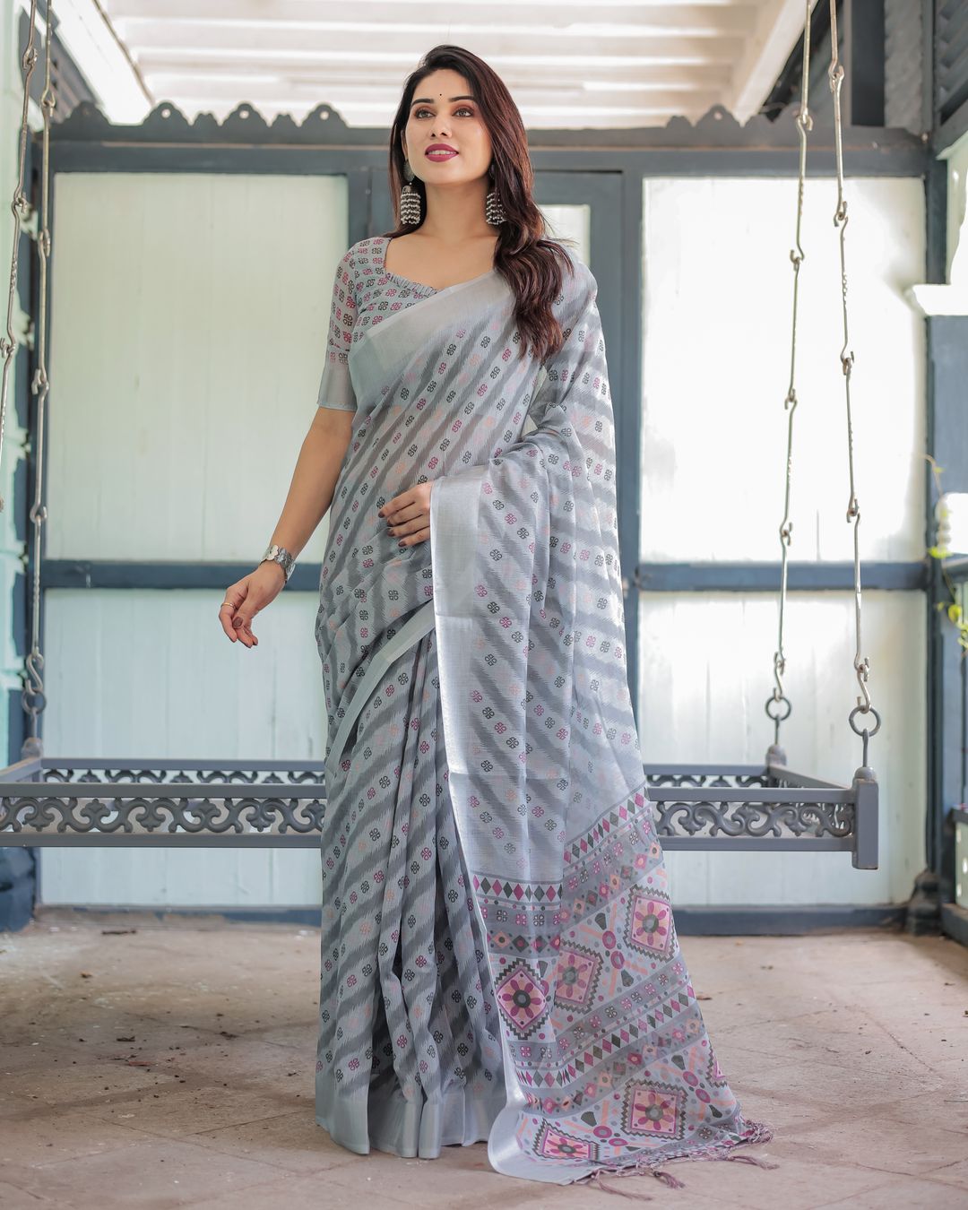 Silver Grey Printed Linen Cotton Saree with Geometric Pallu