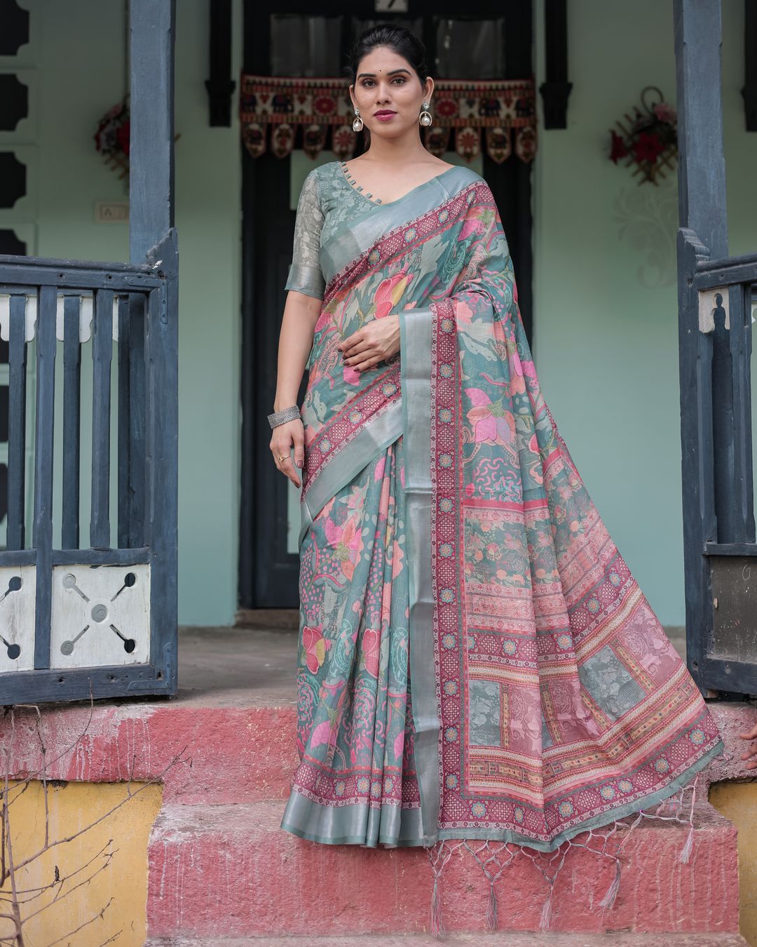 Teal Floral Linen Cotton Saree with Printed Pallu | Varnavi