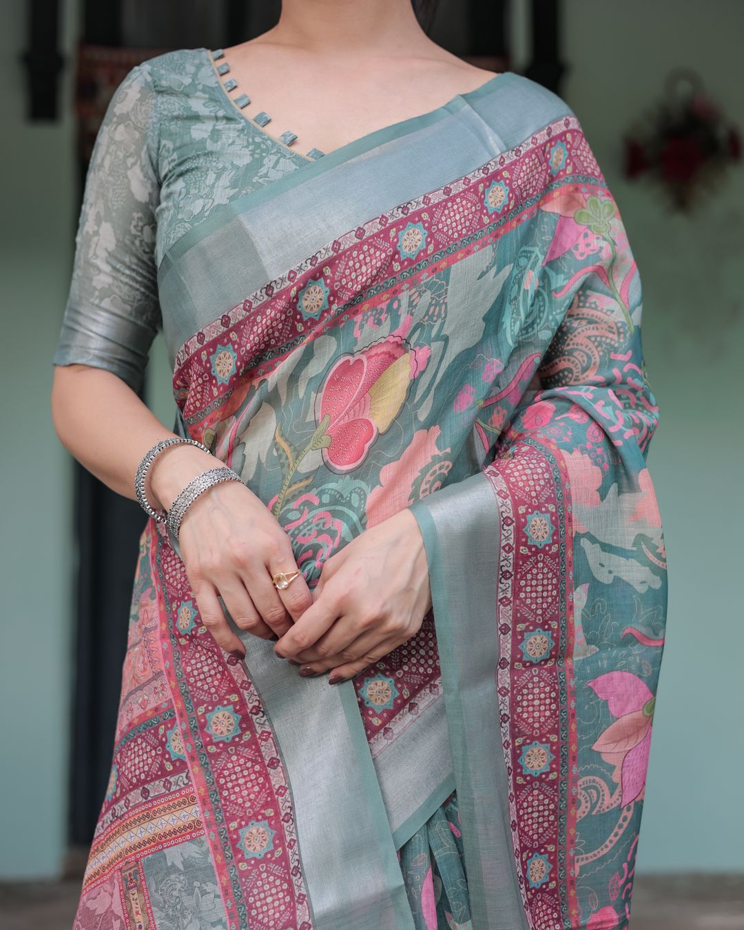 Teal Floral Linen Cotton Saree with Printed Pallu | Varnavi
