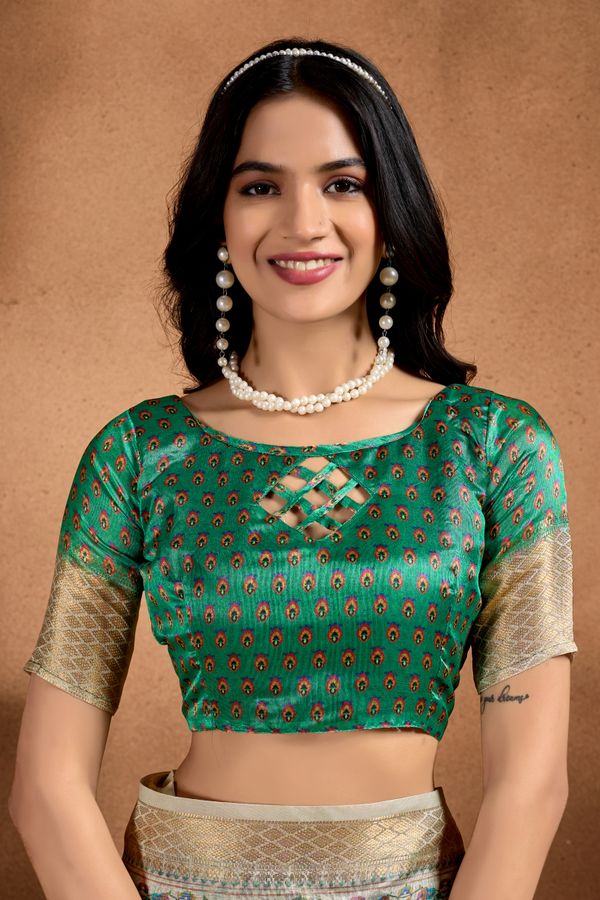 Emerald Green Paisley Floral Soft Silk Saree with Zari