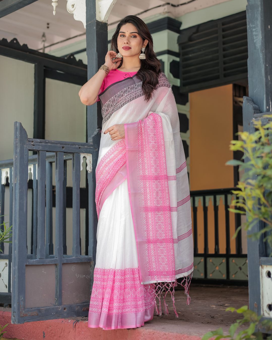 Pink White Linen Cotton Saree with Printed Border and Pallu