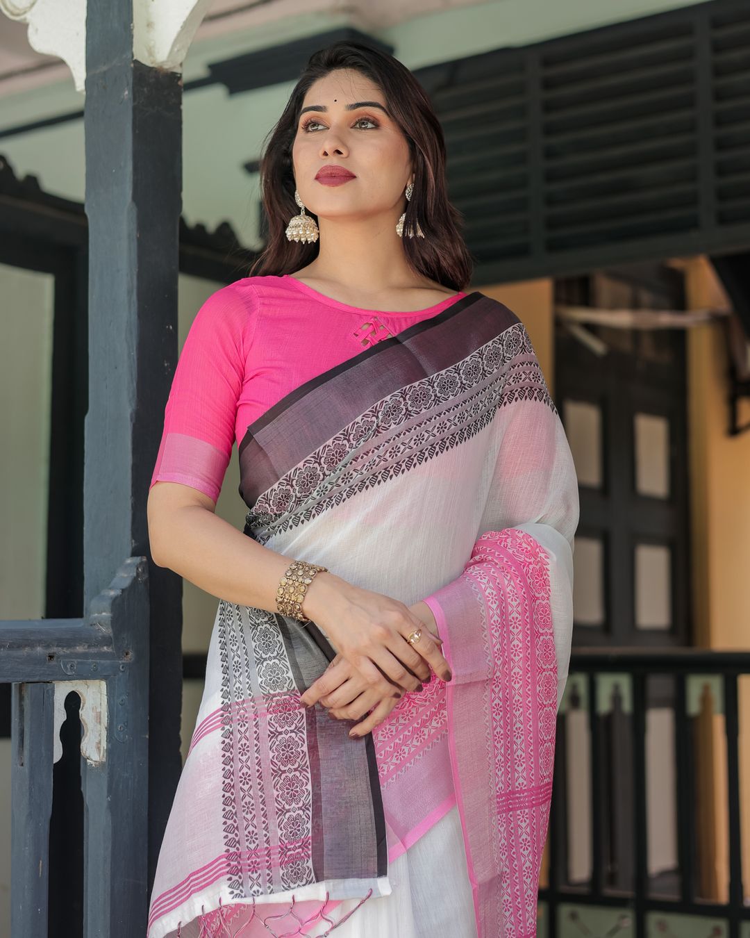 Pink White Linen Cotton Saree with Printed Border and Pallu